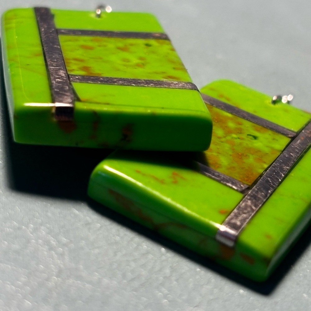Vintage Southwestern Navajo Lime Green Gaspeite Inlay Rectangular Slab Earrings - Picture 13 of 16